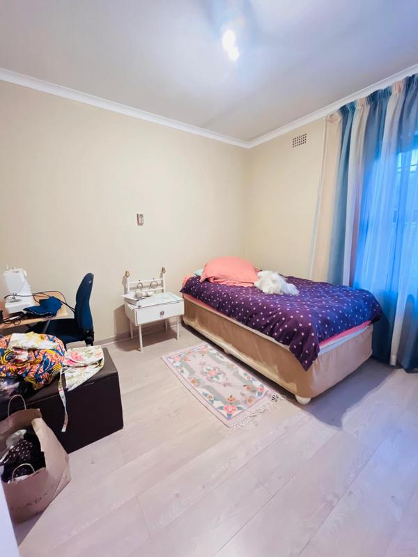 3 Bedroom Property for Sale in Corlett Gardens Gauteng
