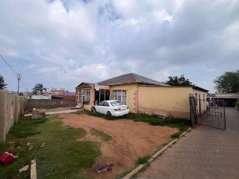 15 Bedroom Property for Sale in Haddon Gauteng