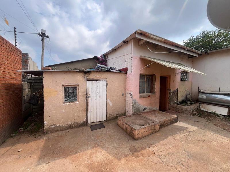 15 Bedroom Property for Sale in Haddon Gauteng