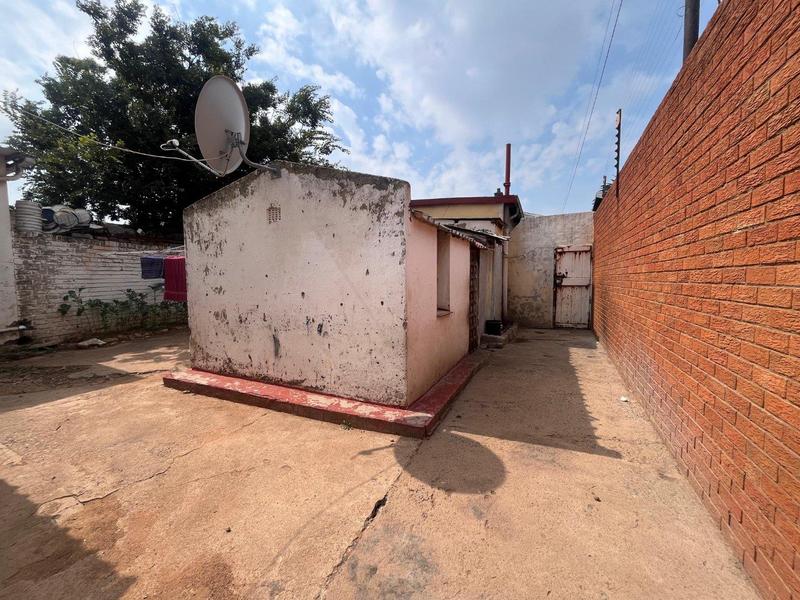 15 Bedroom Property for Sale in Haddon Gauteng