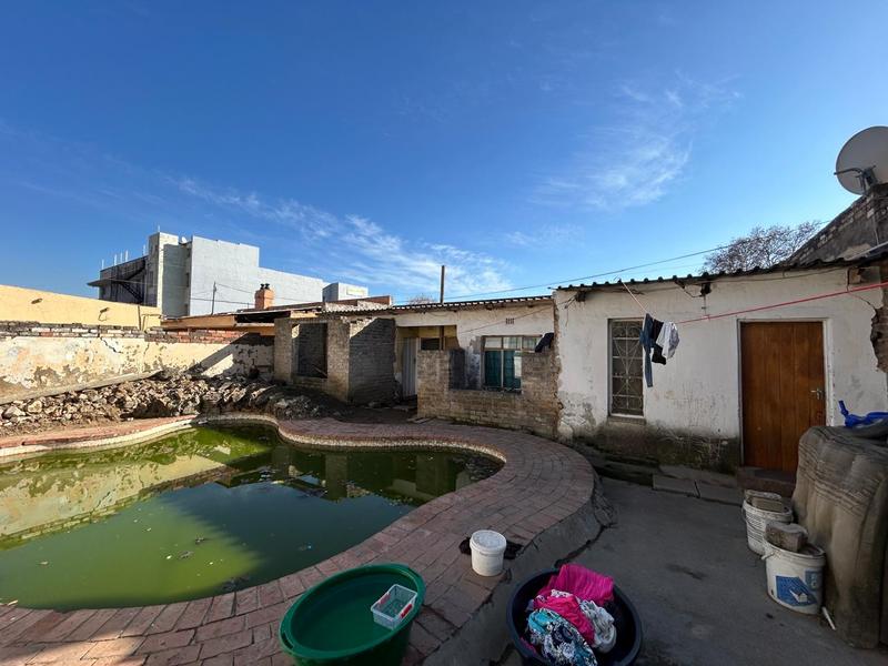 7 Bedroom Property for Sale in Kensington Gauteng