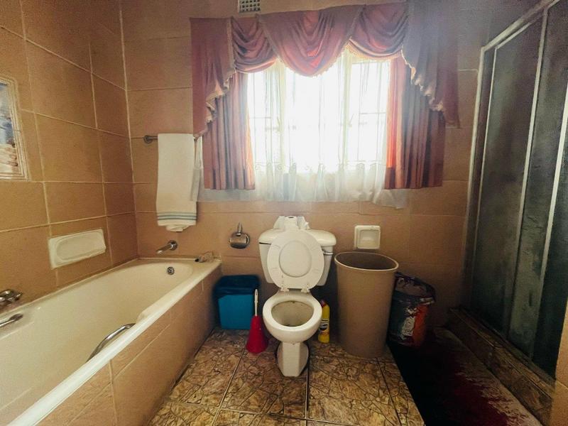 4 Bedroom Property for Sale in Kensington Gauteng