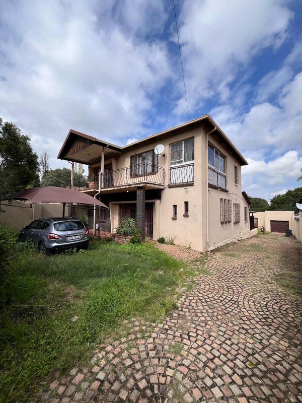 5 Bedroom Property for Sale in Kensington Gauteng