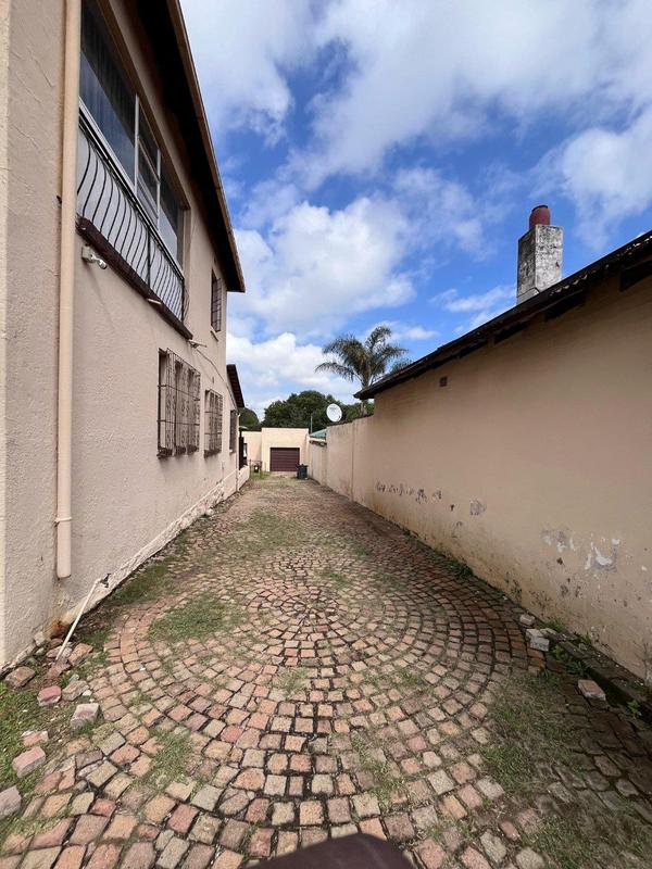 5 Bedroom Property for Sale in Kensington Gauteng