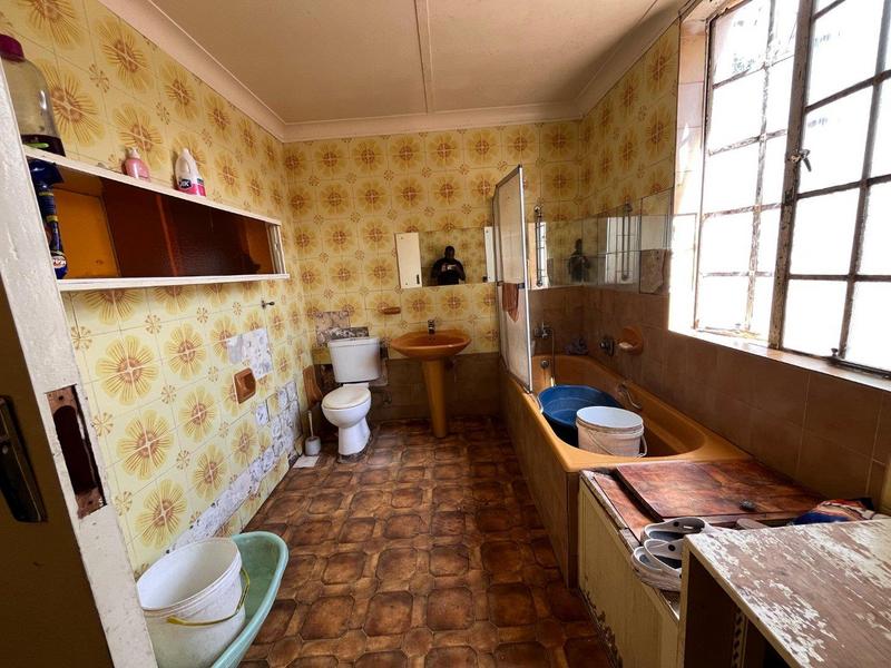 5 Bedroom Property for Sale in Kensington Gauteng