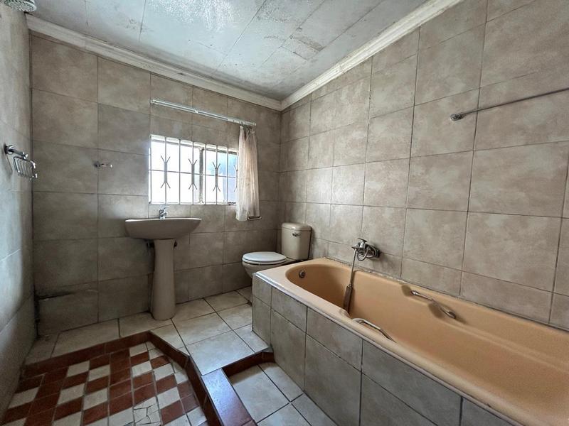 6 Bedroom Property for Sale in Kensington Gauteng