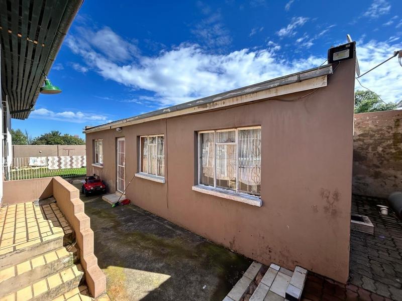 6 Bedroom Property for Sale in Kensington Gauteng