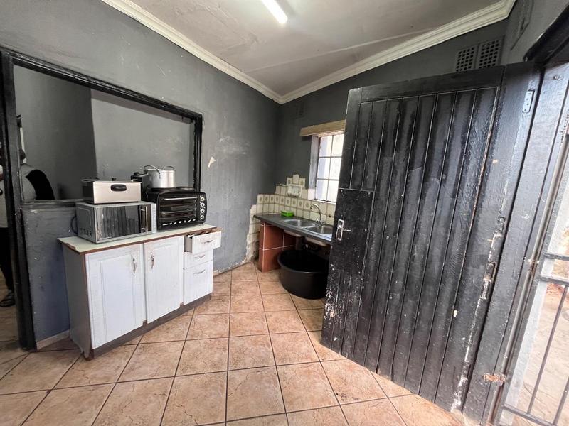 10 Bedroom Property for Sale in Kensington Gauteng