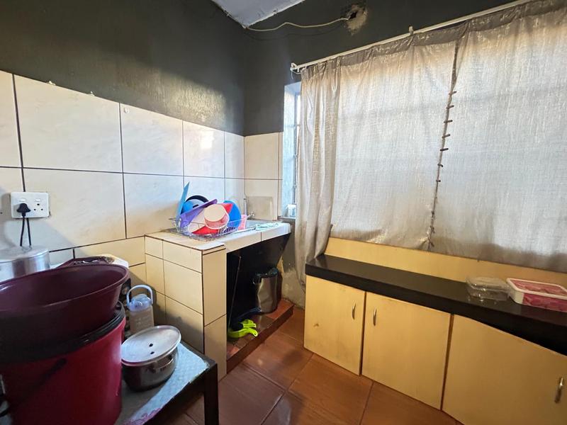 8 Bedroom Property for Sale in La Rochelle Gauteng