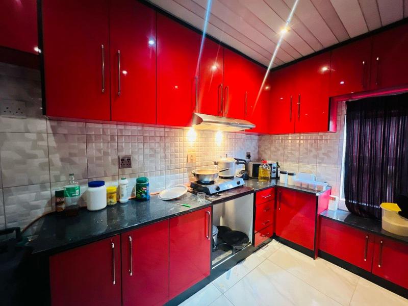 5 Bedroom Property for Sale in Lenasia Gauteng