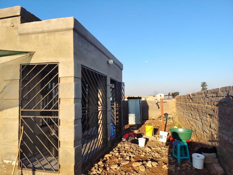 2 Bedroom Property for Sale in Lenasia Ext 2 Gauteng