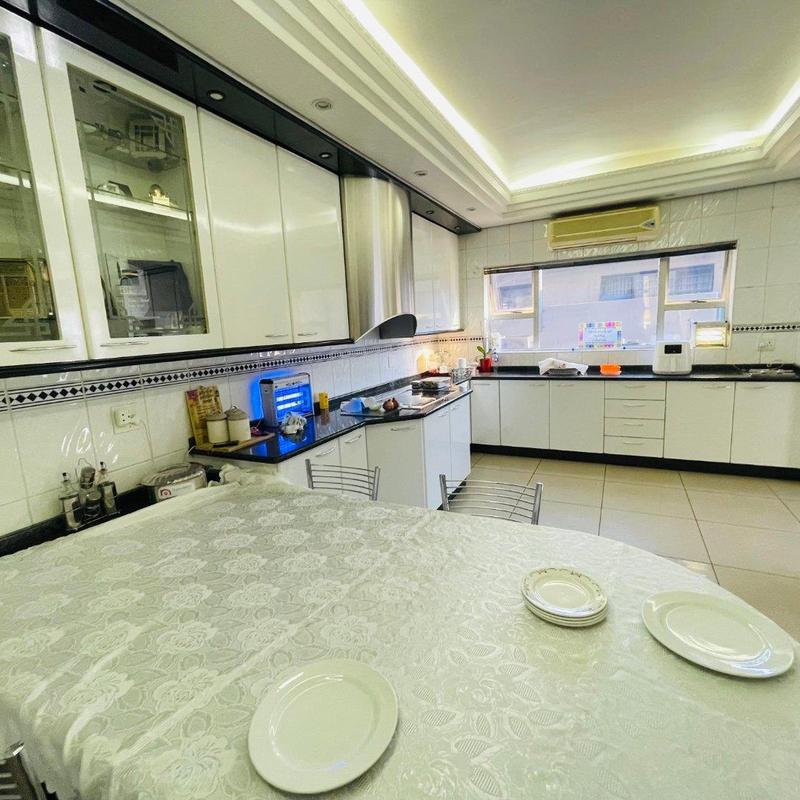 8 Bedroom Property for Sale in Lenasia Ext 5 Gauteng