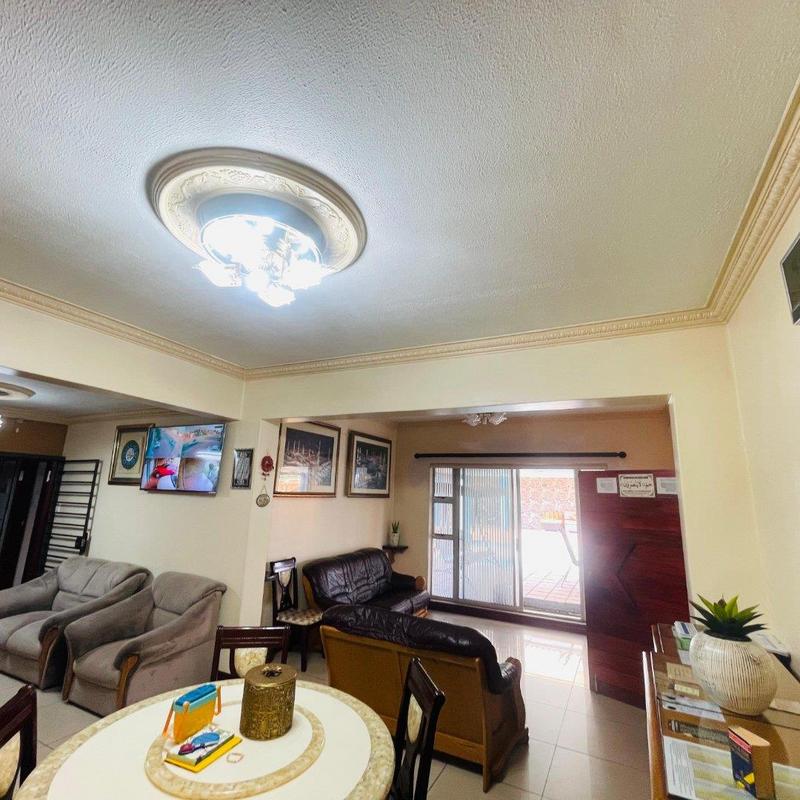 8 Bedroom Property for Sale in Lenasia Ext 5 Gauteng