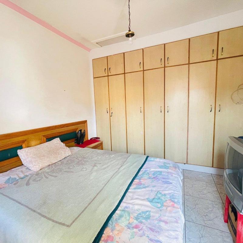 8 Bedroom Property for Sale in Lenasia Ext 5 Gauteng