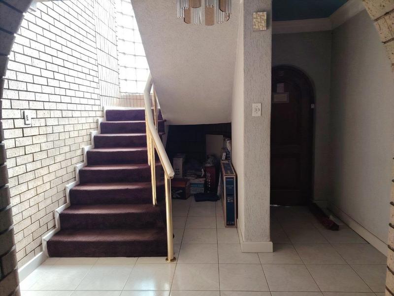 8 Bedroom Property for Sale in Lenasia Ext 9 Gauteng