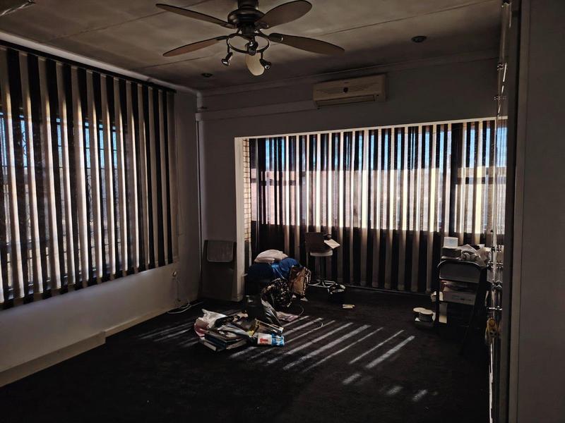 8 Bedroom Property for Sale in Lenasia Ext 9 Gauteng