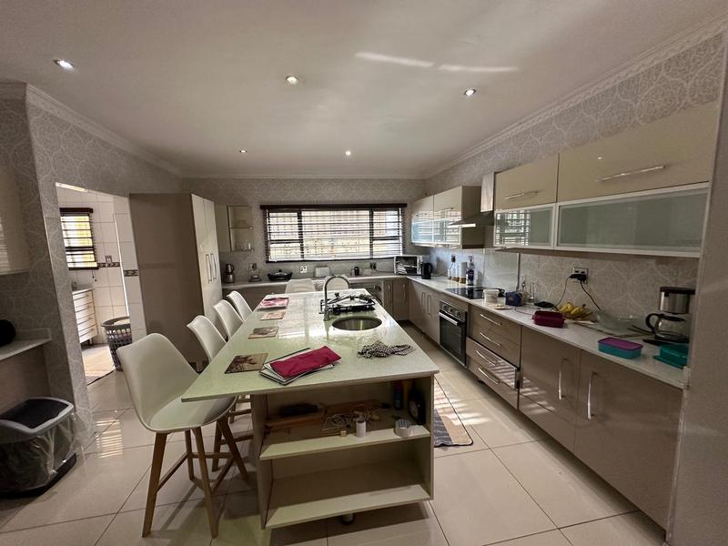 6 Bedroom Property for Sale in Lenasia South Gauteng