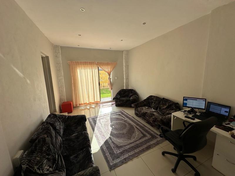 6 Bedroom Property for Sale in Lenasia South Gauteng