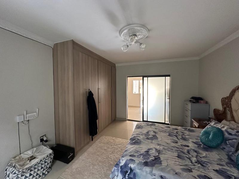 6 Bedroom Property for Sale in Lenasia South Gauteng