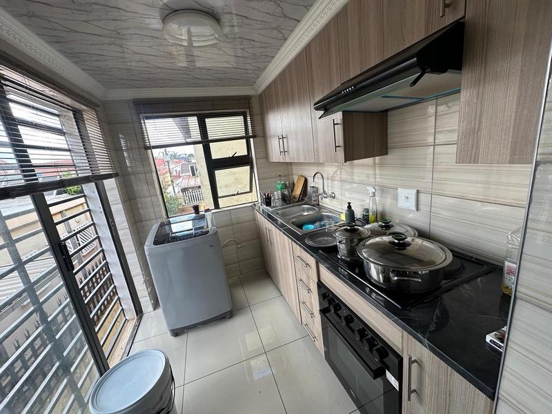 6 Bedroom Property for Sale in Lenasia South Gauteng