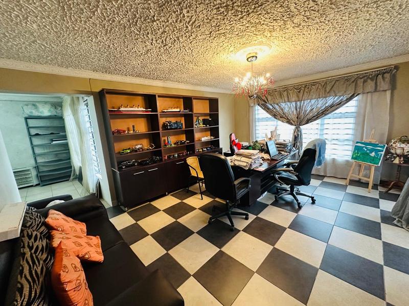 6 Bedroom Property for Sale in Lenasia South Gauteng