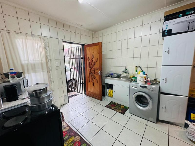 8 Bedroom Property for Sale in Lenasia South Gauteng