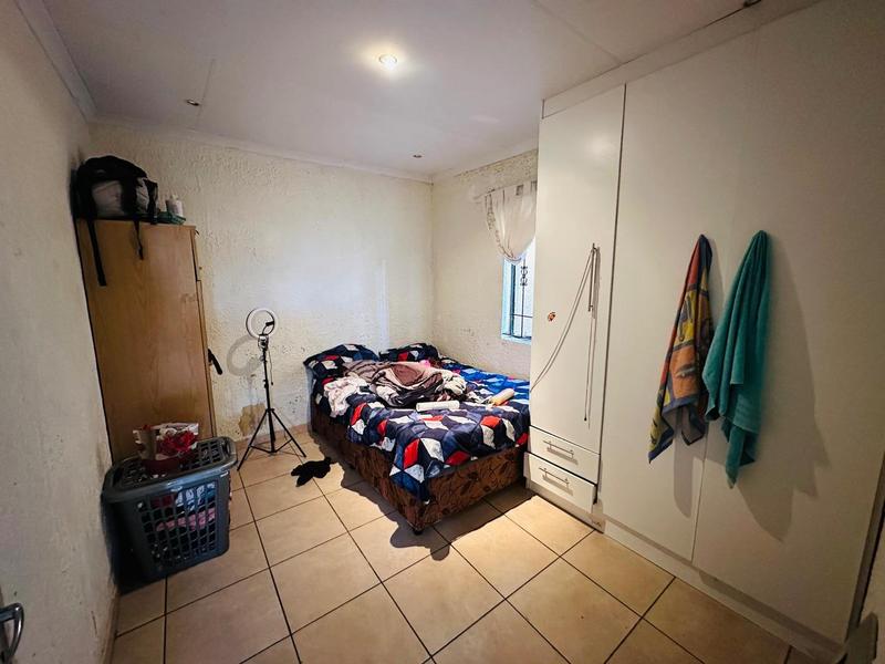 8 Bedroom Property for Sale in Lenasia South Gauteng