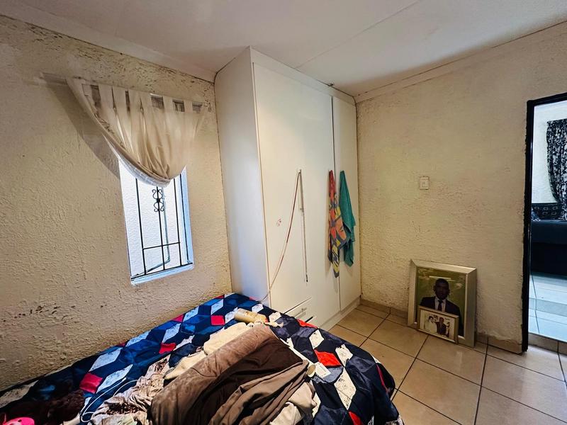 8 Bedroom Property for Sale in Lenasia South Gauteng