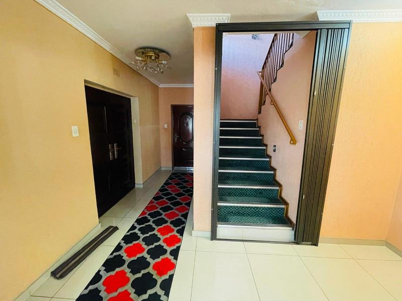 5 Bedroom Property for Sale in Lenasia South Gauteng