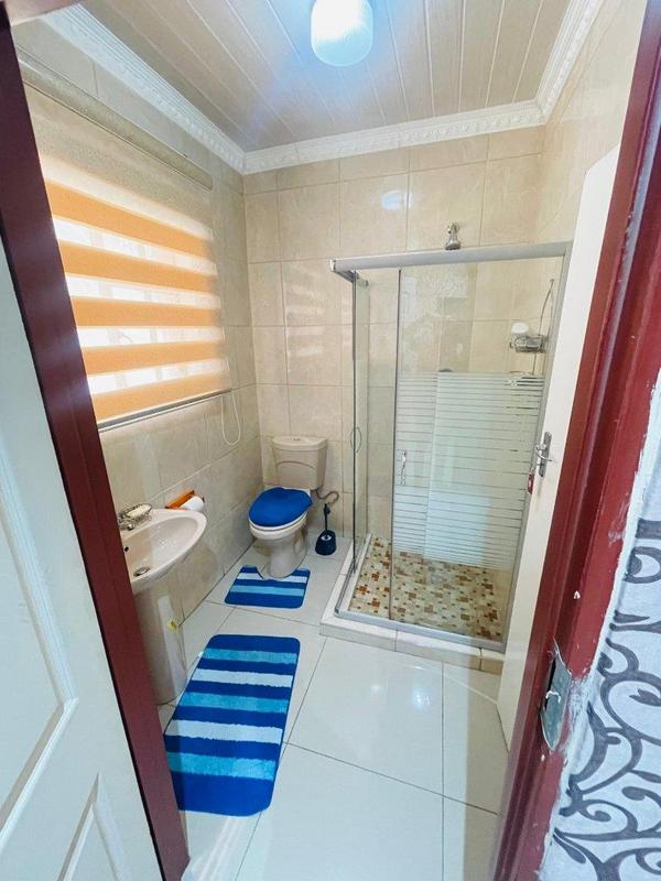 5 Bedroom Property for Sale in Lenasia South Gauteng