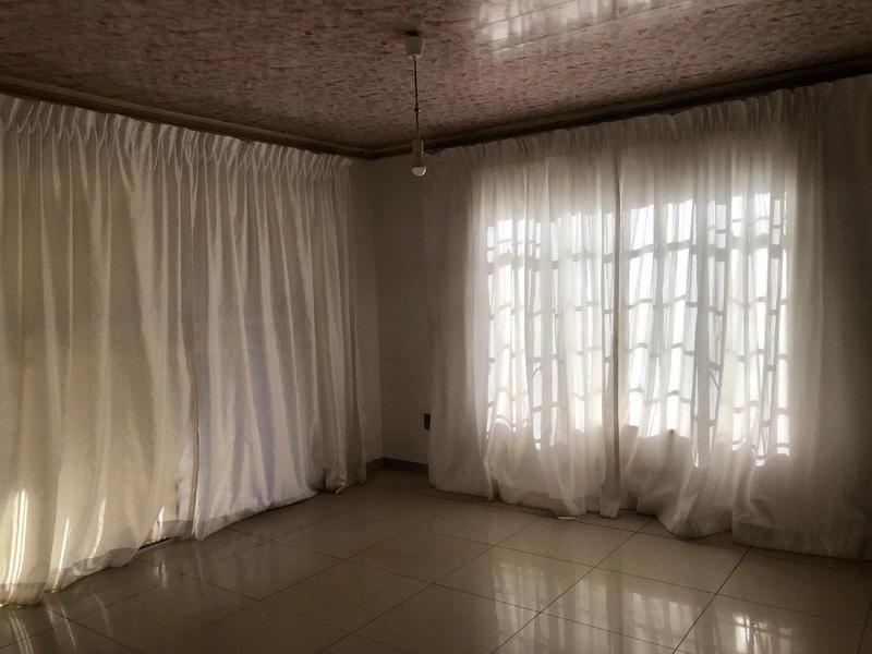 4 Bedroom Property for Sale in Lenasia South Gauteng