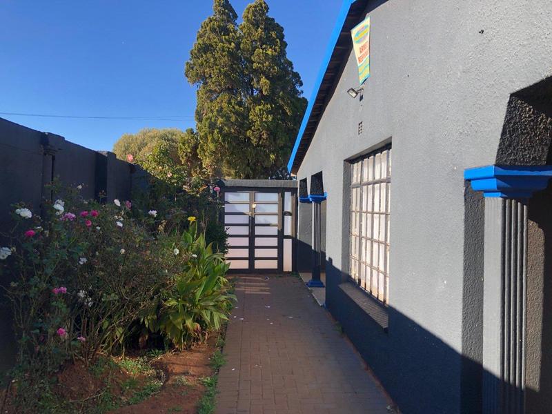 4 Bedroom Property for Sale in Lenasia South Gauteng