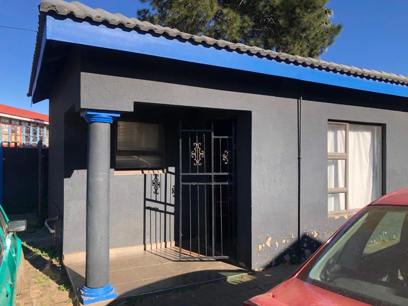 4 Bedroom Property for Sale in Lenasia South Gauteng