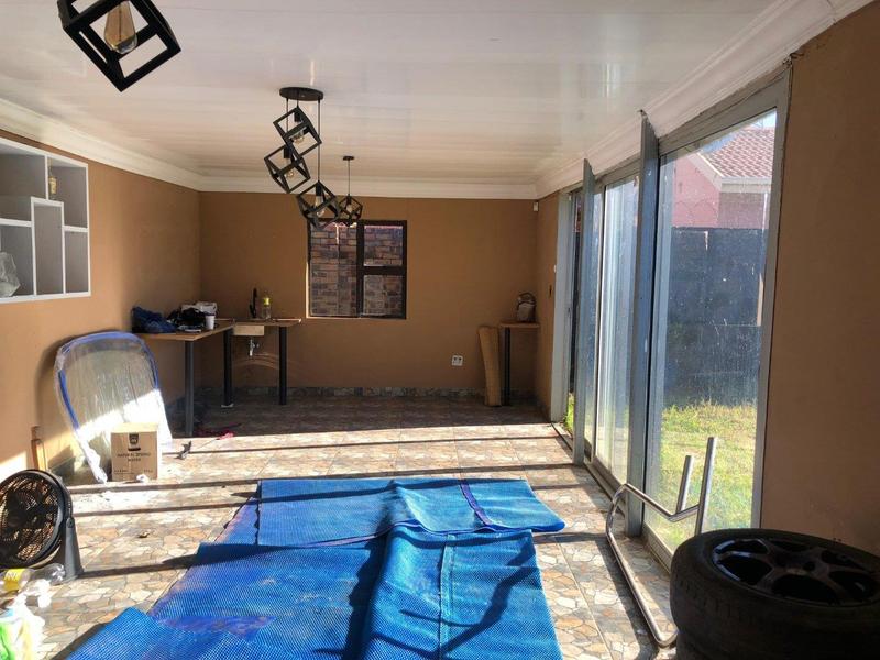 4 Bedroom Property for Sale in Lenasia South Gauteng
