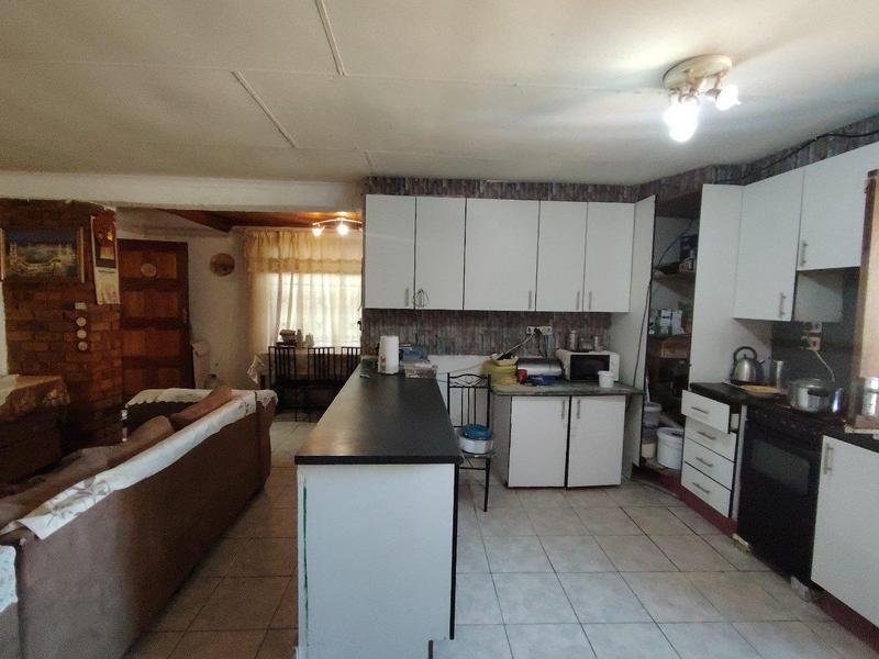 4 Bedroom Property for Sale in Lenasia South Gauteng