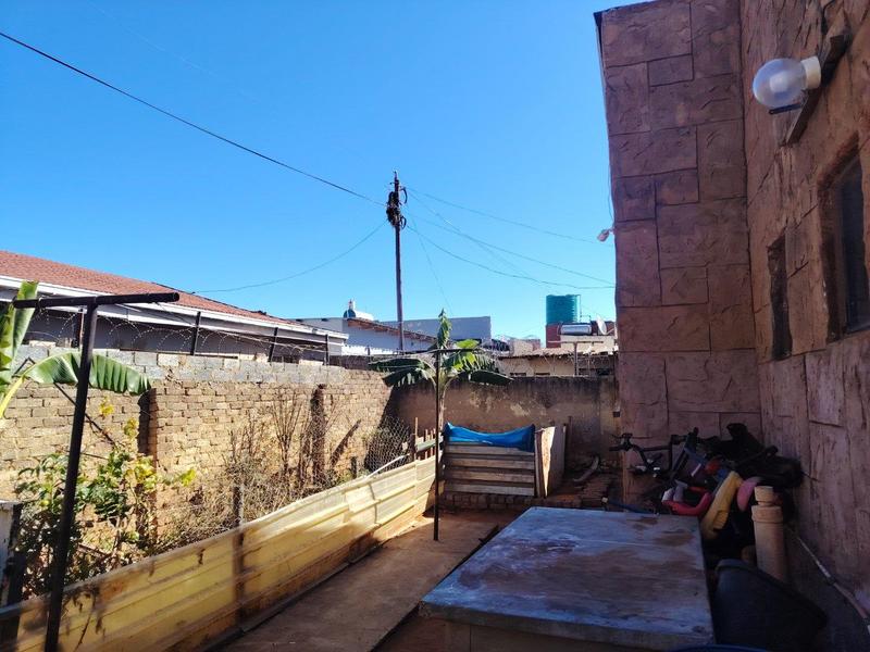 4 Bedroom Property for Sale in Lenasia South Gauteng