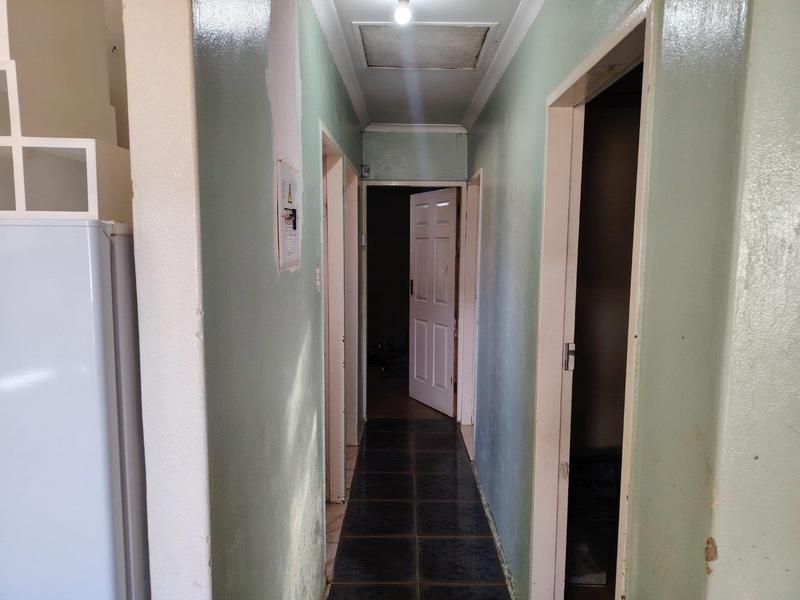 3 Bedroom Property for Sale in Lenasia South Gauteng