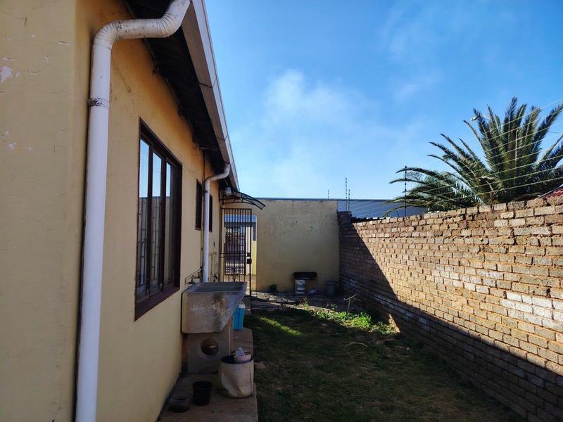 3 Bedroom Property for Sale in Lenasia South Gauteng