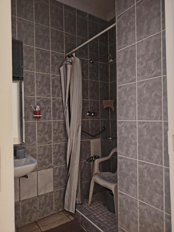 8 Bedroom Property for Sale in Lenasia South Gauteng