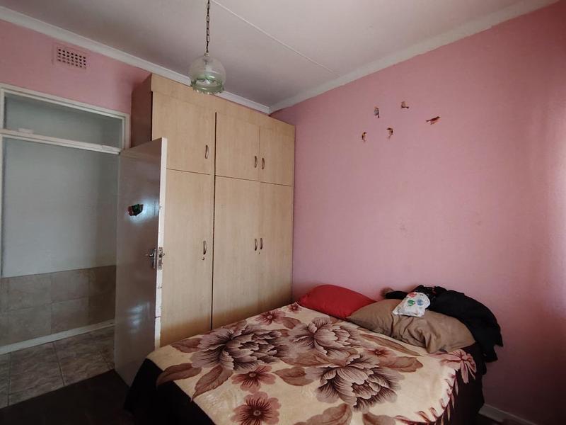 8 Bedroom Property for Sale in Lenasia South Gauteng