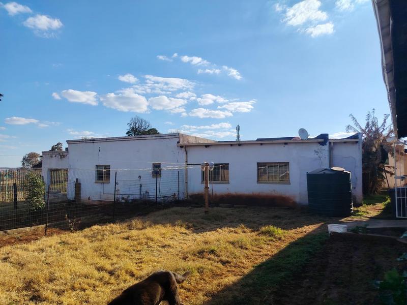 8 Bedroom Property for Sale in Lenasia South Gauteng