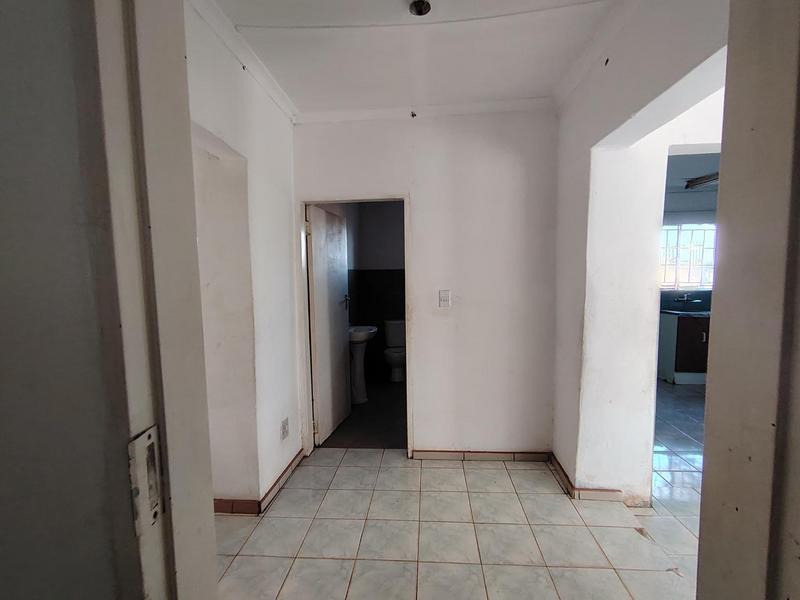 8 Bedroom Property for Sale in Lenasia South Gauteng