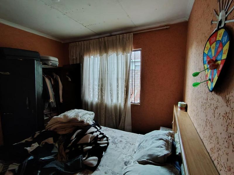 4 Bedroom Property for Sale in Lenasia South Gauteng