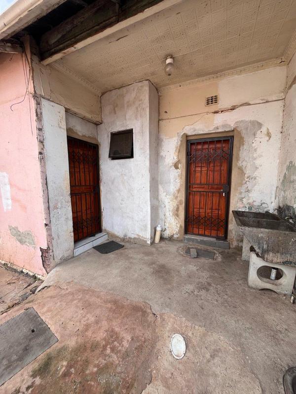 9 Bedroom Property for Sale in Malvern Gauteng