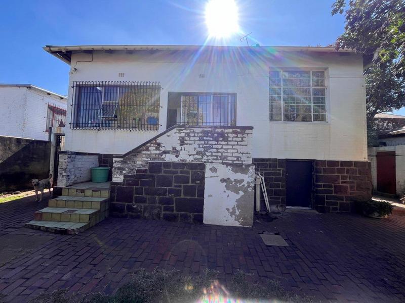 6 Bedroom Property for Sale in Malvern Gauteng