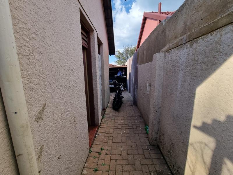 3 Bedroom Property for Sale in Newlands Gauteng