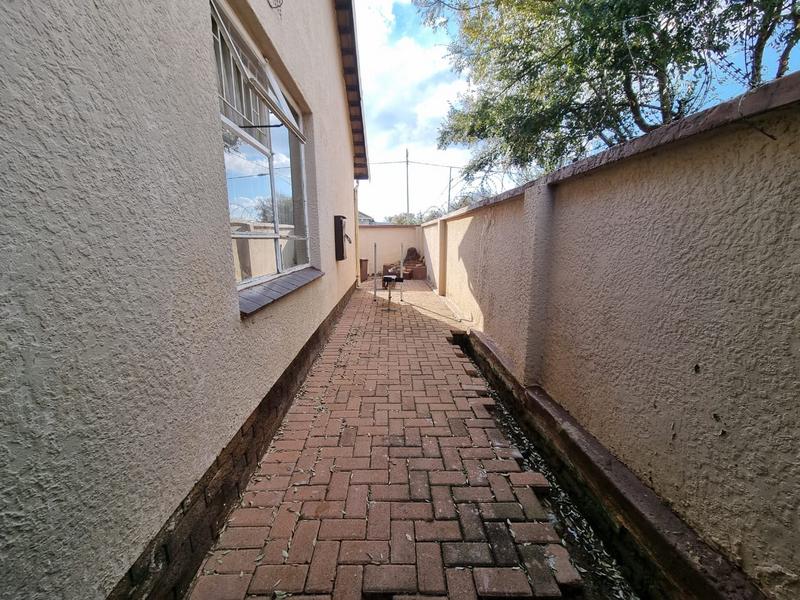 3 Bedroom Property for Sale in Newlands Gauteng
