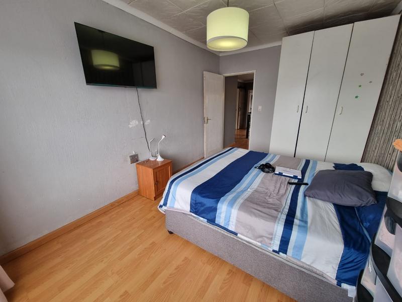 4 Bedroom Property for Sale in Newlands Gauteng