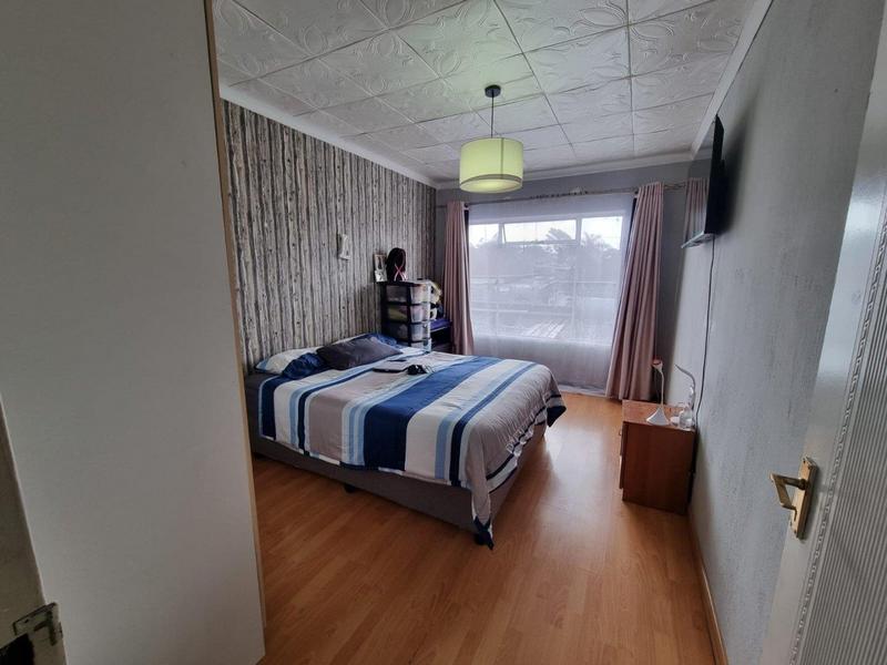 4 Bedroom Property for Sale in Newlands Gauteng