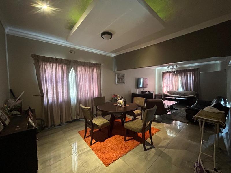 6 Bedroom Property for Sale in Orange Grove Gauteng
